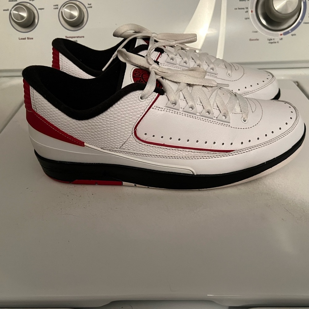 Air Jordan 2 Retro Low